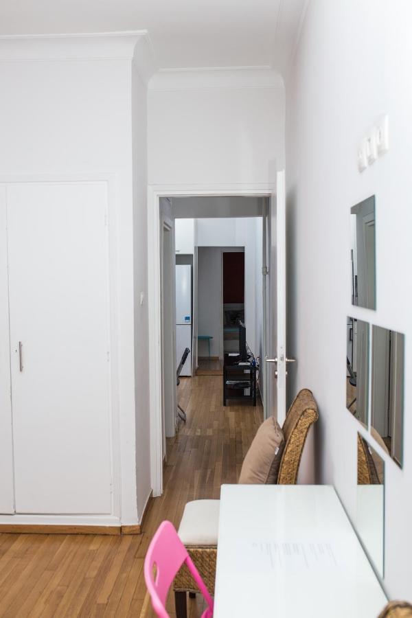 Voula'S Apartment Aten Exteriör bild